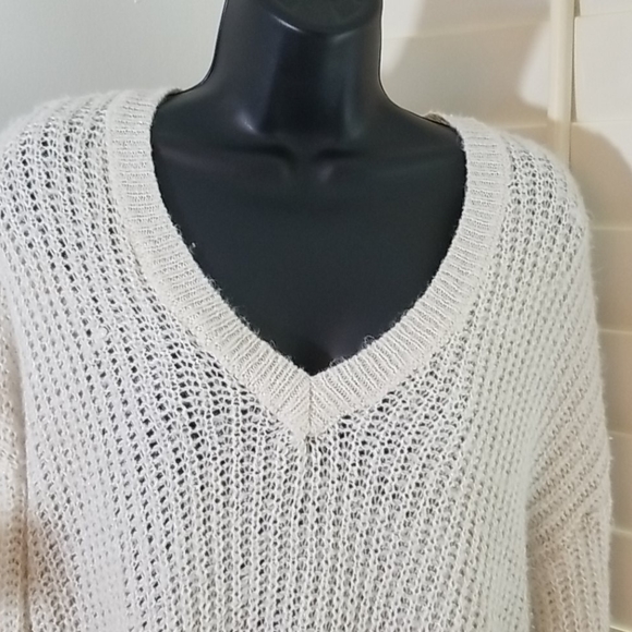 Aeropostale Knit Sweater Cream & Metallic Sm - Picture 2 of 8
